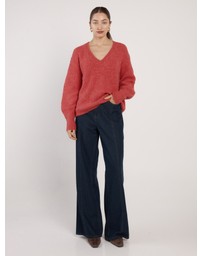 Fate + Becker - Remy V-Neck Jumper
