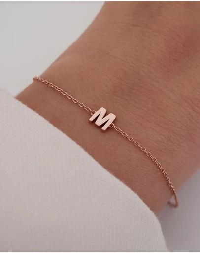 The Silver Collective - Petite A-Z Letter Bracelet Rose Gold- M