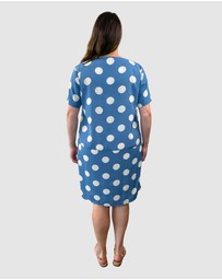 Love Your Wardrobe - Kelsey Spot Pocket Shift Dress