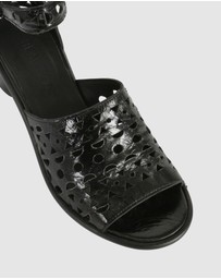Beau Coops - Roux Block Sandals
