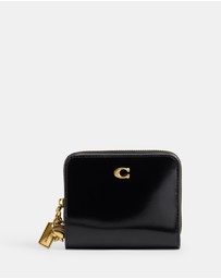 Coach - Essential Billfold Wallet With Charms