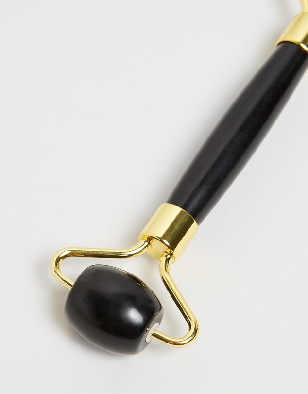 The Seeke - Black Obsidian Face Roller