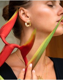 Ottoman Hands - Nara Wave GoldStud Earrings
