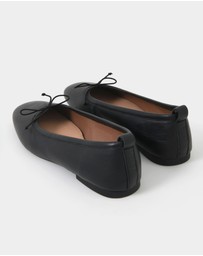 Forcast - Lizbeth Leather Ballet Flat