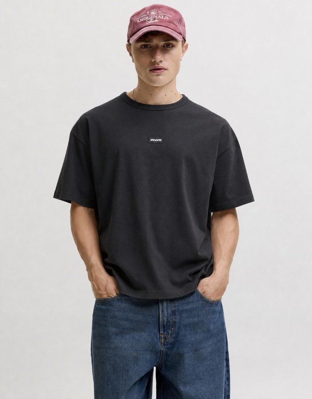 Jack & Jones - Jcoclub Small Badge Tee SS CN