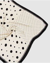 Belle & Bloom - New Yorker Fashion Scarf - Dots