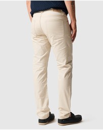 Rodd & Gunn - Gunn Straight Fit Jean Short Leg