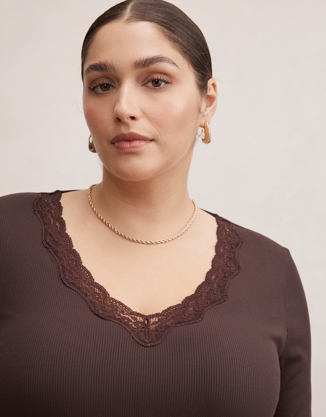 Forever New Curve - Selena Curve Trim Lace Top