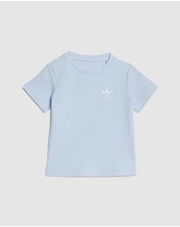adidas Originals - Regular Waffle Shorts and T-Shirt Set - Babies-Kids