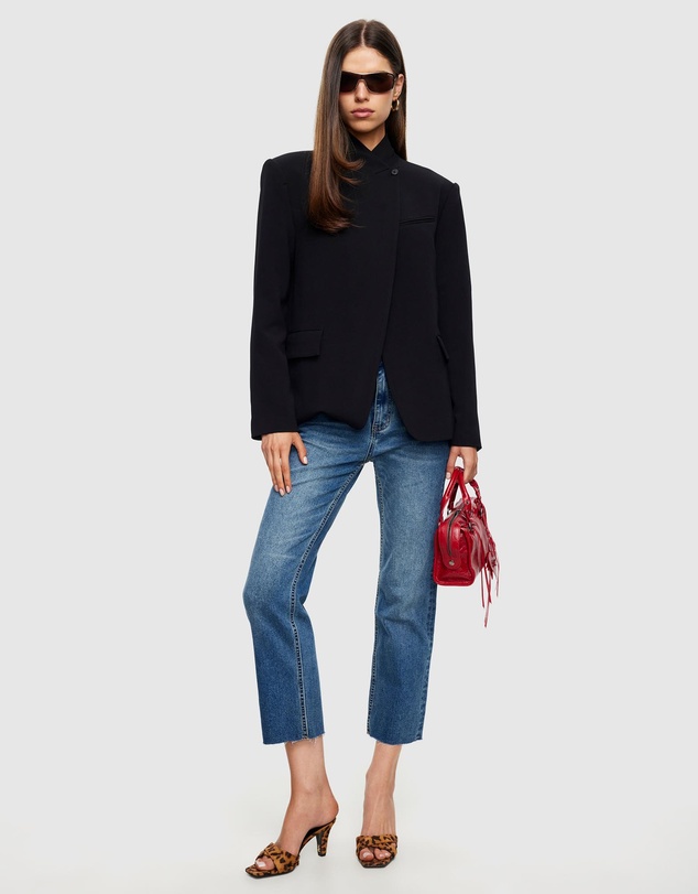 Lioness - Trophy Club Blazer