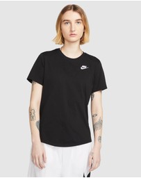 Nike - Sportswear Club Essentials T-Shirt
