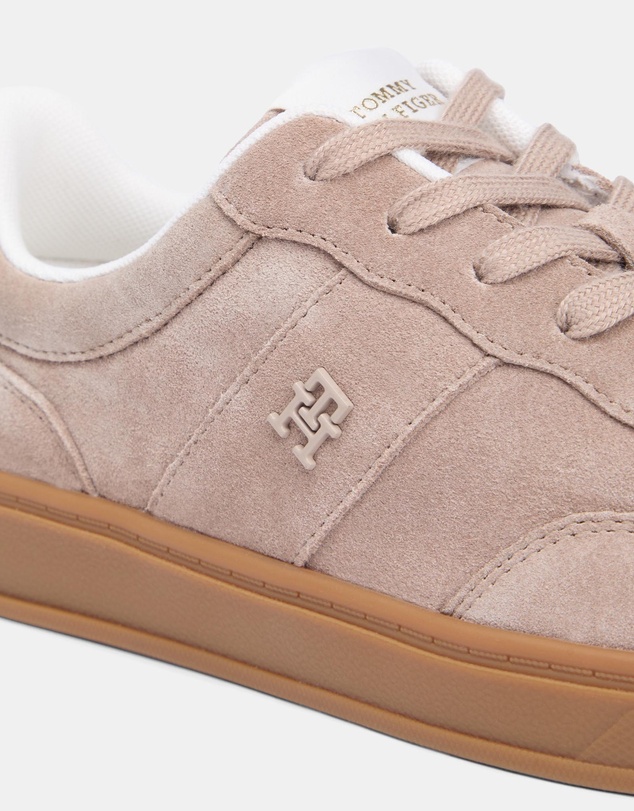Tommy Hilfiger - Jackie TH Heritage Suede Court Sneakers - Women's
