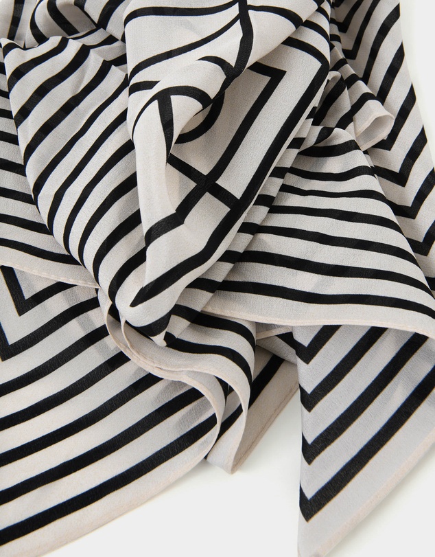 Forcast - Janessa Silk Scarf