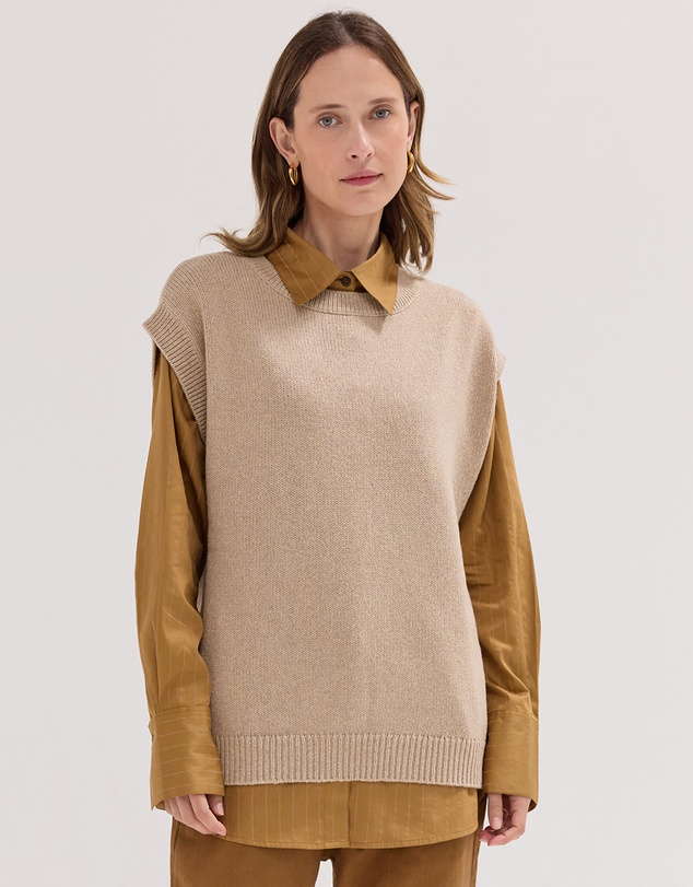 Cloth & Co. - The Crew Neck Vest Brazil Nut