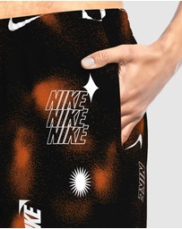 Nike - Brand Blast 7