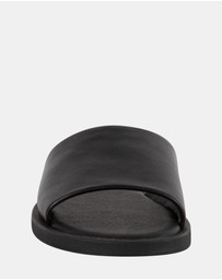 Steve Madden - Kaya Black Leather Sandals