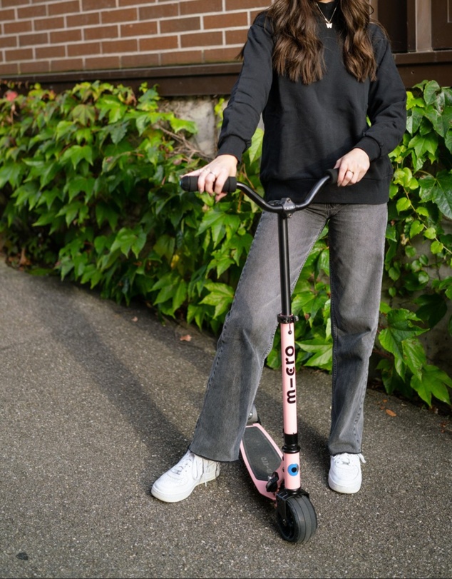 Micro Scooters - Micro Rocket Deluxe 2-Wheel Kick Scooter
