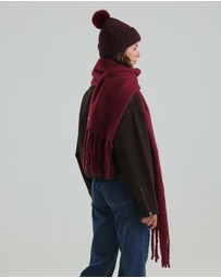 Morgan & Taylor - Elsie Boucle Beanie in Burgundy Red