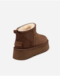 Ozwear Connection Uggs - Ugg Classic Platform Ultra Mini Boot (Oiled Leather) (4.5cm)