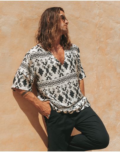 Sand/Black