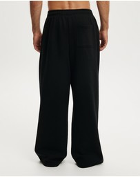 Cotton On - Super Baggy Track Pant