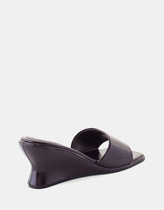 Therapy - Lafayette Wedges