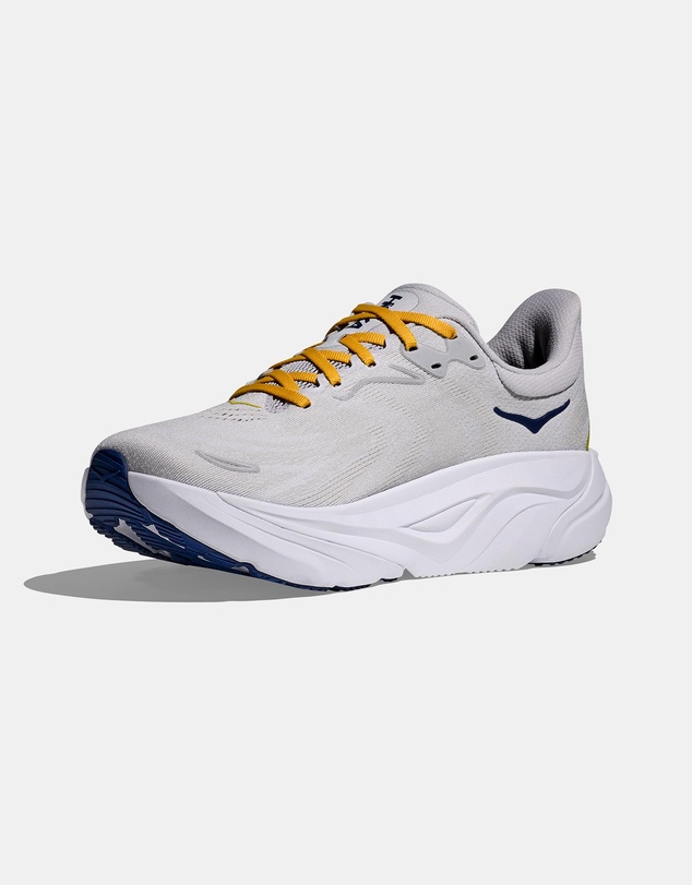 HOKA - Arahi 8 - Men's