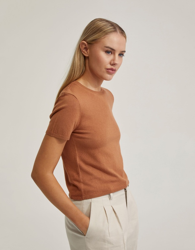 Oxford - Olivia Crop Knit Top