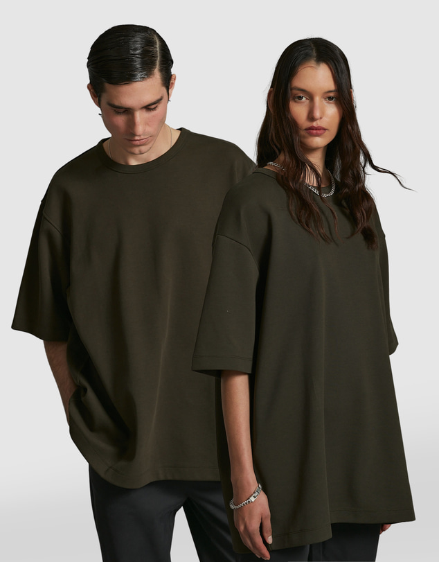 Nique - Toni Unisex Supersized Tee