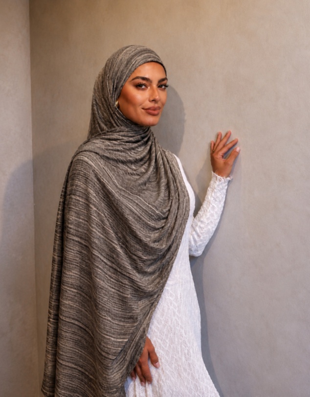 Mod Squad - Rayon Wave Hijab - Cookies and Cream