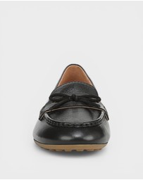 Vionic - Taryn Casual Slip-On Loafer - Black