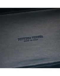 Pre-Loved by Azura Reborn - Pre-Loved Small Padded Swoop Bag
