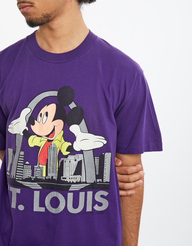 Vintage by The Real Deal - Pre Loved - 90s Disney Mickey Mouse Tee