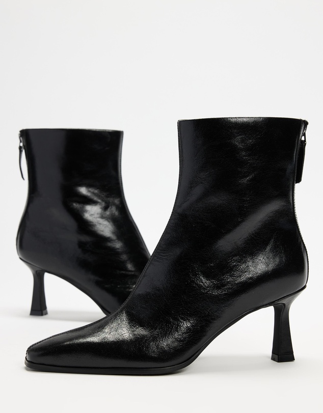 AERE - Karina Leather Ankle Boots