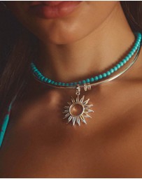 Emma Pills - Desert heat Chocker