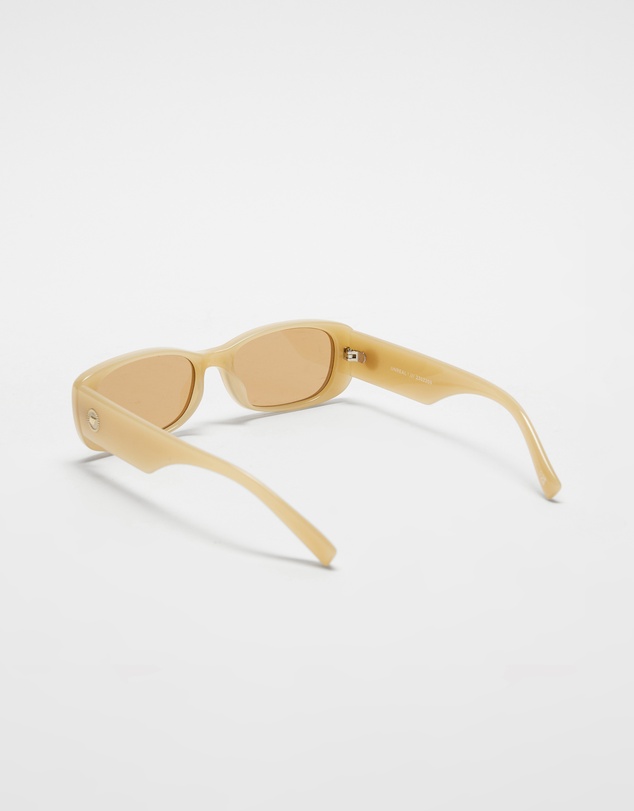 Le Specs - Unreal!