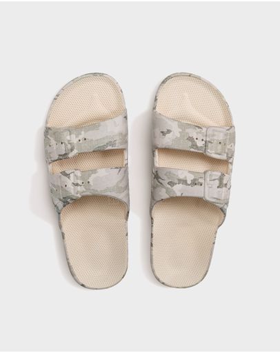 Camo Stone