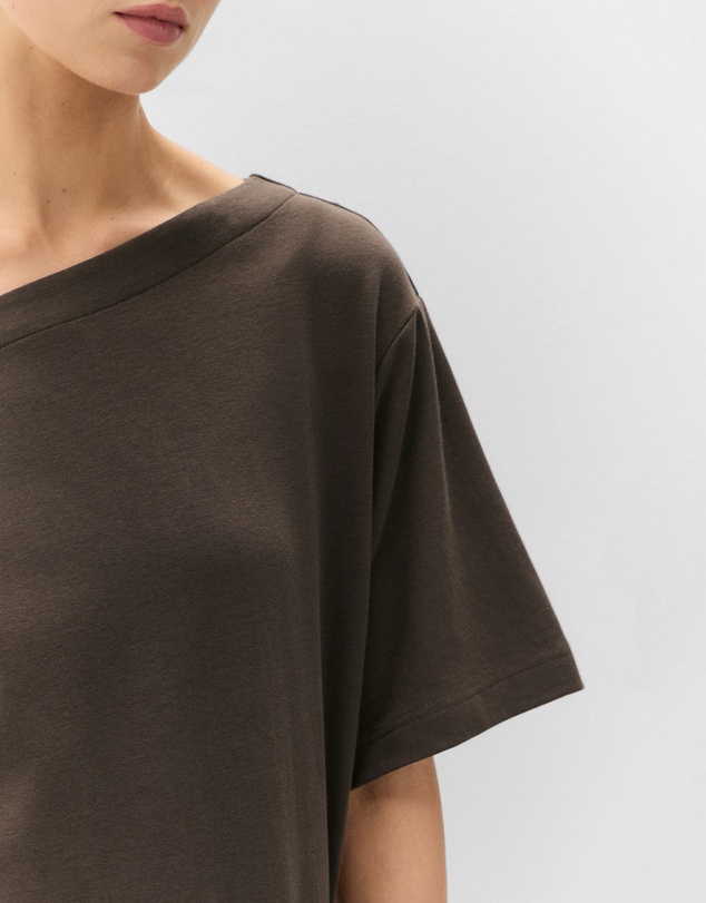 UNISON - Relaxed Off Shoulder Tee