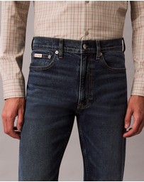 Calvin Klein Jeans - Standard Straight Fit Jeans