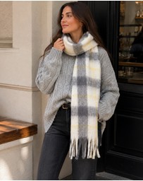 Belle & Bloom - Easy Does It Scarf