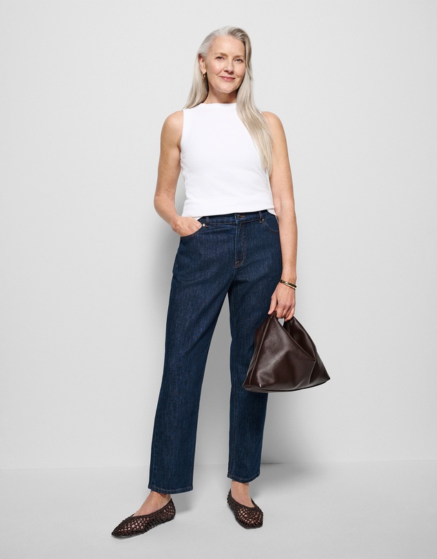 Commonry - The High Rise Crop Girlfriend Jean