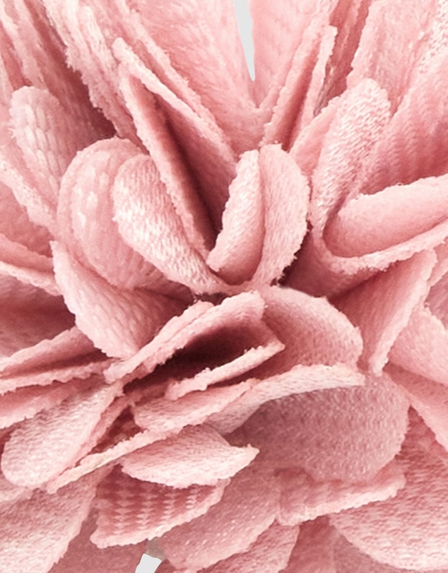 Tarocash - Kellie Flower Lapel Pin