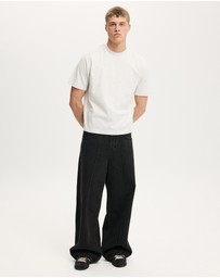 Cotton On - Cropped Fit T-Shirt