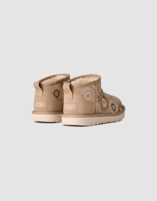 UGG - Classic Ultra Mini Sun Stitch Shoes - Kids