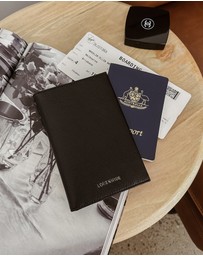 Louenhide - Venice Passport Holder
