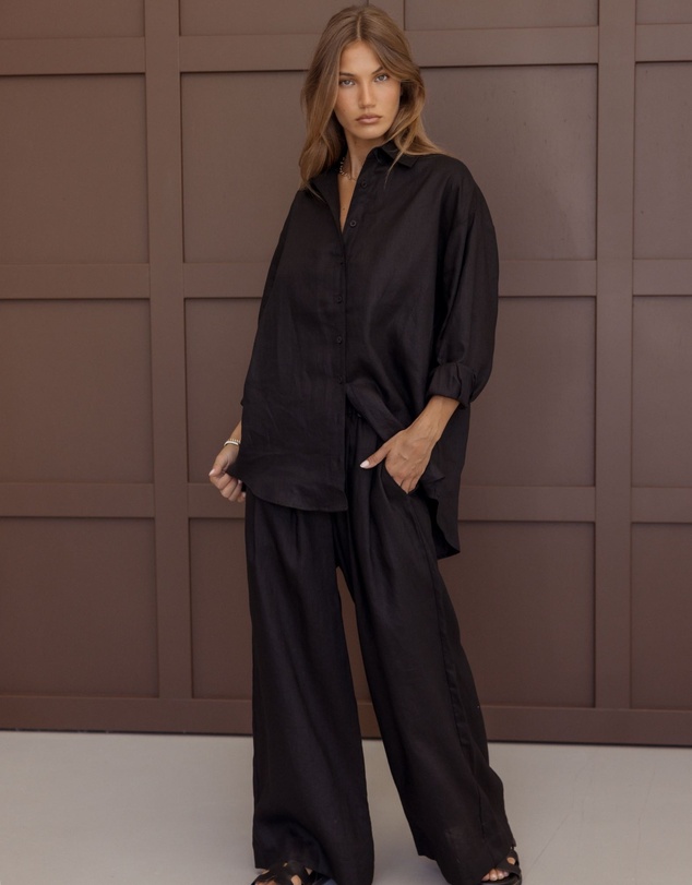 ALEXANDRA - Pluto Shirt Black