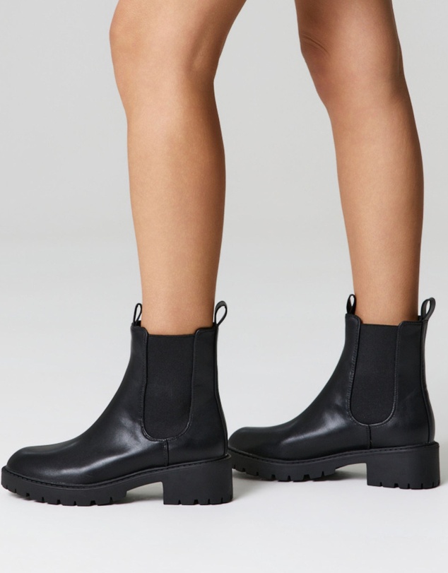 Verali - Jace Chelsea Combat Boots