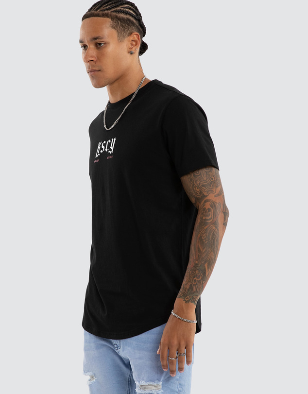 Kiss Chacey - Grunge Dual Curved Tee