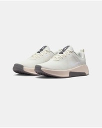 Nike - MC Trainer 3 - Women's