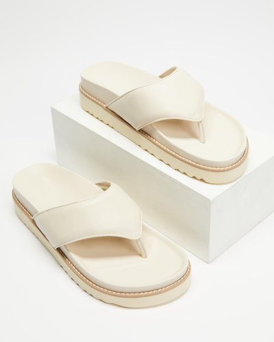 Chunky Leather Padded Thongs